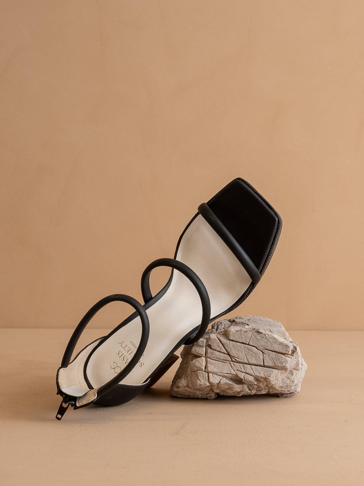 The Aisa Black - 3-Strap Platform Heels